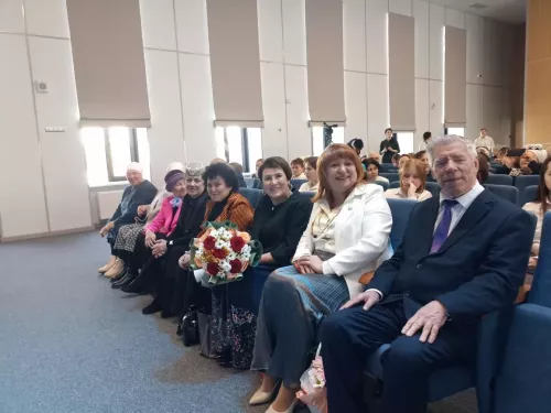 Кукмарада филология фәннәре докторы Фоат Галимуллинның юбилее уңаеннан әдәби-музыкаль кичә узды