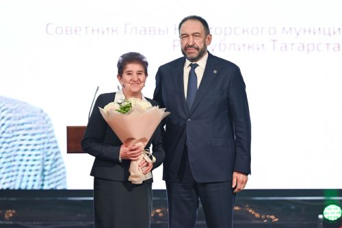 Советник главы Кукморского района удостоена ордена «Дуслык»