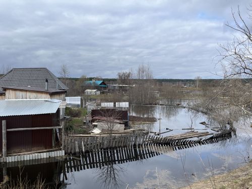 Лубянда су хәвефе: критик ноктага санаулы сантиметрлар кала