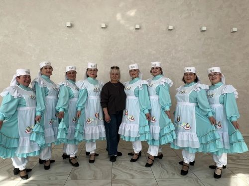 Гомер көзендә дә сәхнәдә: Кукмарада өлкәннәр бию аша яңа тормыш таба