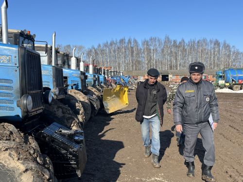 В Кукморском районе проверяют готовность сельхозтехники к посевной