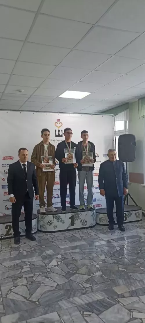 Кукморяне завоевали призовые места в шахматном турнире памяти Нургали Минниханова