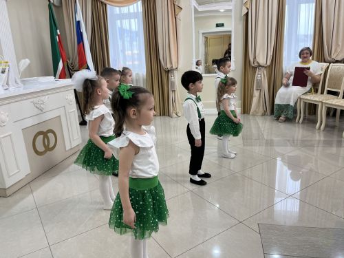 Булачак әниләргә — игътибар: Кукмарада йөкле хатын-кызлар өчен бәйрәм үткәрелде