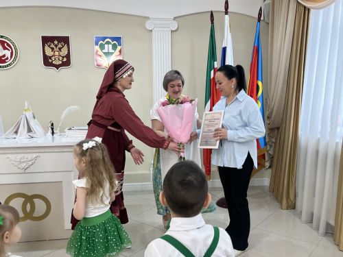 Булачак әниләргә — игътибар: Кукмарада йөкле хатын-кызлар өчен бәйрәм үткәрелде