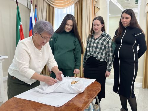 Булачак әниләргә — игътибар: Кукмарада йөкле хатын-кызлар өчен бәйрәм үткәрелде
