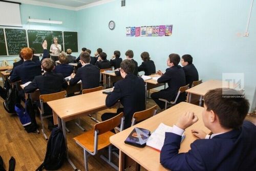 Татарстанда 300дән артык мәктәп укучысы җәйге белем бирү сменаларында бушлай катнаша ала