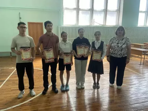 Манзарас мәктәбендә оештырылган шахмат ярышларында кукмаралылар көч сынашты