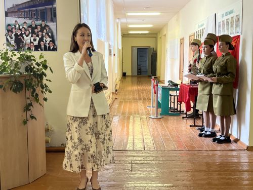 Батырларны көрәш тудыра: Мәчкәрә мәктәбендә мемориаль такта ачылды, Герой партасы куелды