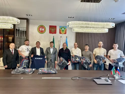 Перед Сабантуем глава Кукморского района встретился с борцами