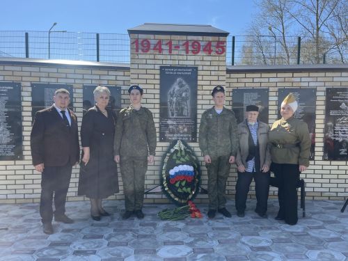 Камышлы авылында һәйкәл ачылды