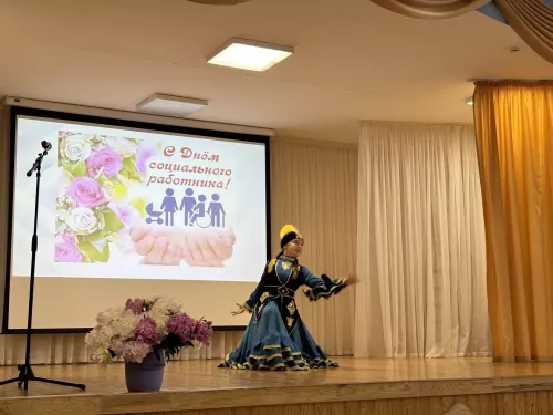 Кукмарада социаль хезмәткәрләрне хөрмәтләделәр