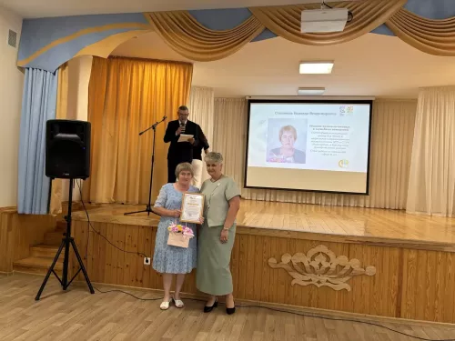Кукмарада социаль хезмәткәрләрне хөрмәтләделәр