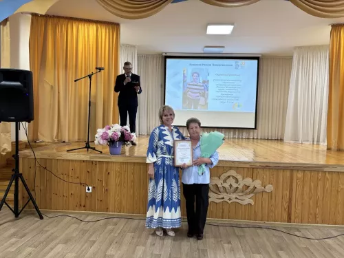 Кукмарада социаль хезмәткәрләрне хөрмәтләделәр