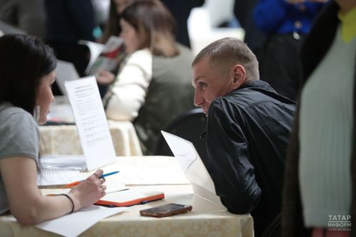 «Бер эшсезгә – 10 вакансия: Татарстанда кадрларга ихтыяҗ зур