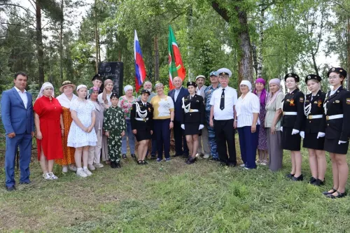 Манзарас урта мәктәбендә Герой Сабир Әхтәмов истәлегенә хәтер кичәсе узды