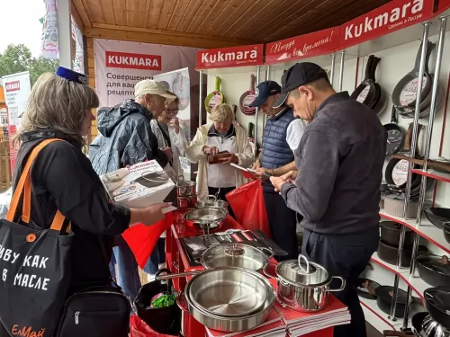 Казан шәһәренең Мирный бистәсендә узган Сабантуйдан фоторепортаж