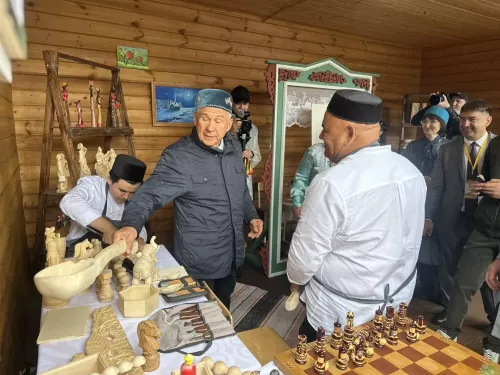 Казан шәһәренең Мирный бистәсендә узган Сабантуйдан фоторепортаж
