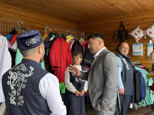 Казан шәһәренең Мирный бистәсендә узган Сабантуйдан фоторепортаж