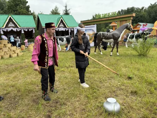 Казан шәһәренең Мирный бистәсендә узган Сабантуйдан фоторепортаж