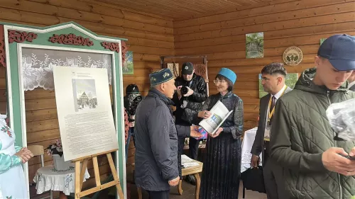 Казан шәһәренең Мирный бистәсендә узган Сабантуйдан фоторепортаж