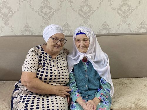 Өркеш авылыннан Нәкыя Хәйруллина 90 яшьлеген билгеләп үтте