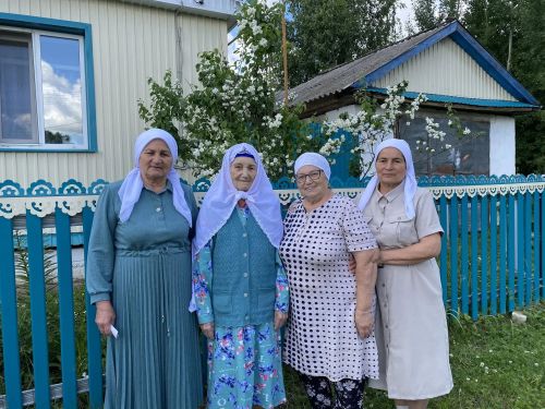 Өркеш авылыннан Нәкыя Хәйруллина 90 яшьлеген билгеләп үтте
