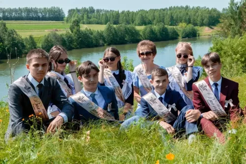 Сәрдекбаш мәктәбе укытучысы Лилия Шакирова: Укучыларымның уңышларына ихлас күңелдән сөенәм