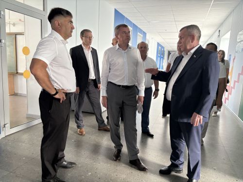 Кукмарада «Бердәм Россия» партиясе җирле бүлекчәсенең «Нәтиҗәгә эшлибез!» хисап-программа форумы узды
