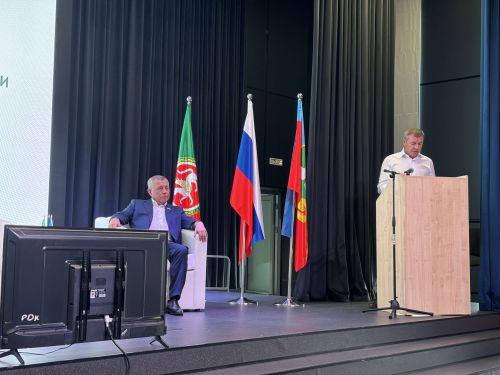 Кукмарада «Бердәм Россия» партиясе җирле бүлекчәсенең «Нәтиҗәгә эшлибез!» хисап-программа форумы узды