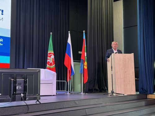 Кукмарада «Бердәм Россия» партиясе җирле бүлекчәсенең «Нәтиҗәгә эшлибез!» хисап-программа форумы узды