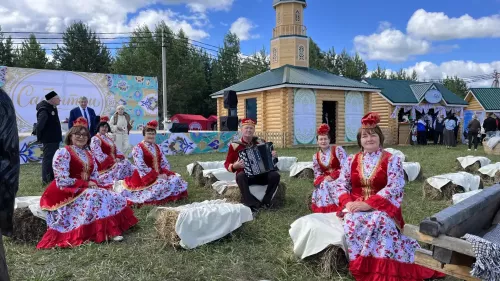 От гармони до блинов: как Кукмор покорял Всероссийский Сабантуй