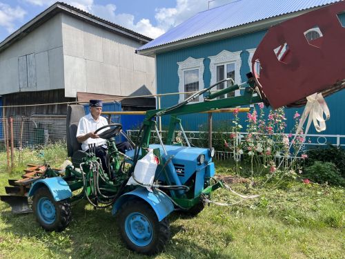 Туган җир кешесе: Мәмәширдән Камил Гәрәевнең остаханәсендә кунакта