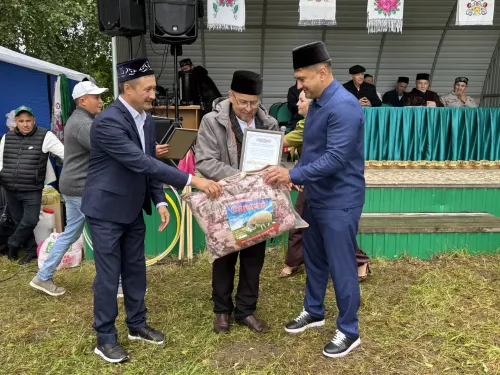 Яңа Сәрдектә — икеләтә бәйрәм: мәчетнең 20 еллыгы һәм Авыл көне билгеләп үтелде