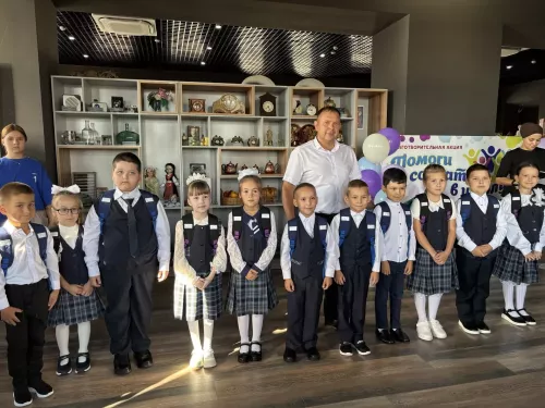 Кукмарада «Мәктәпкә әзерләнергә ярдәм ит» хәйрия акциясе узды