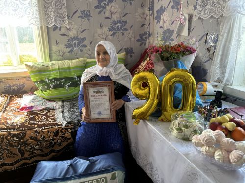 Зур Кукмара авылының «тере тарихы»: Фәүзия Шәйхетдинова 90 яшьлеген билгеләп үтә