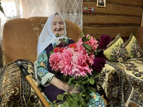 Кукмара районында яшәүче 102 яшьлек Фәһимә Зәйнәгыева сайлауда катнашты
