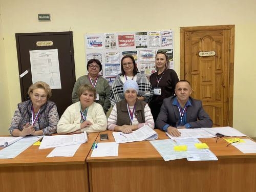 Зур Кукмарадагы 1674нче номерлы сайлау участогында тавыш бирү актив бара