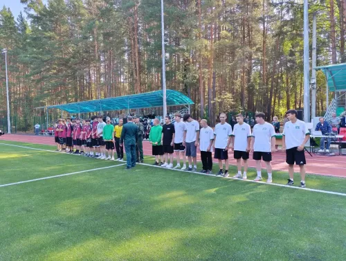 У студентов Лубянского колледжа появился новый стадион