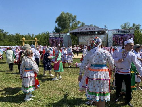 В Кукморе отпраздновали республиканский праздник марийской культуры «Семык»