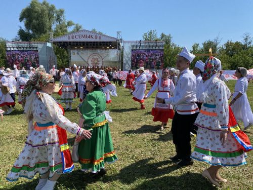 В Кукморе отпраздновали республиканский праздник марийской культуры «Семык»