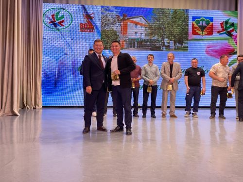 Кукмарада медицина хезмәткәрләре һөнәри бәйрәмнәрен билгеләп үтте