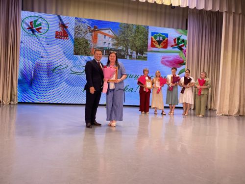 Кукмарада медицина хезмәткәрләре һөнәри бәйрәмнәрен билгеләп үтте