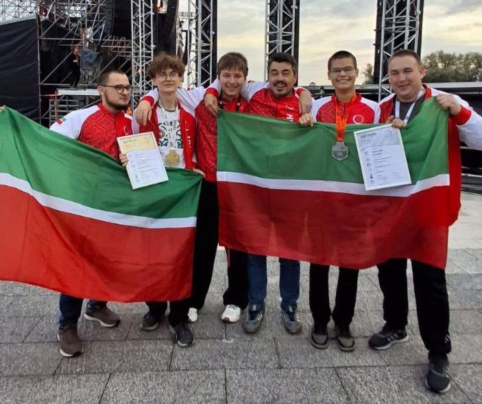 Великий Новгород признал лучшим: Рузаль Гарипов из Кукмора одержал победу в чемпионате высоких технологий