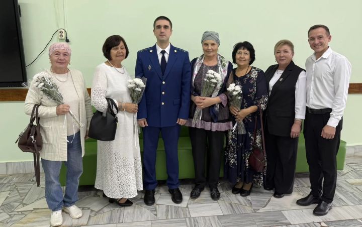 В Манзарасском сельском поселении прошел выездной прием прокурора