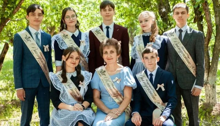 Сәрдекбаш мәктәбе укытучысы Лилия Шакирова: Укучыларымның уңышларына ихлас күңелдән сөенәм