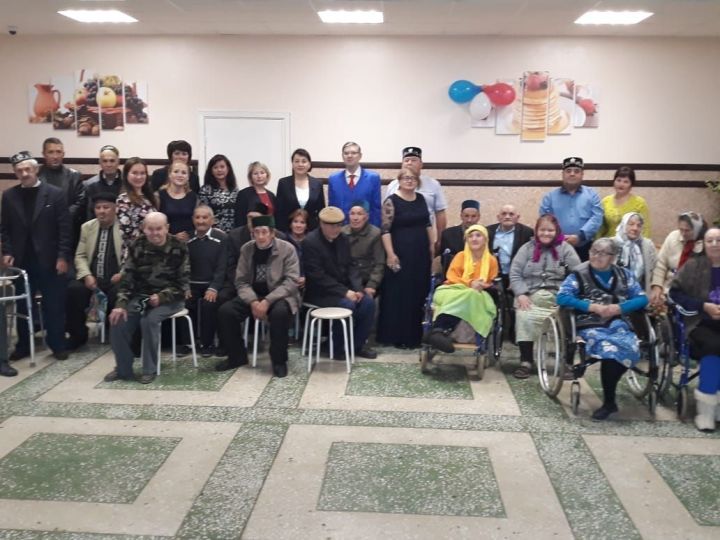 Фото: Кукморяне навестили земляков в Лесхозском доме-интернате