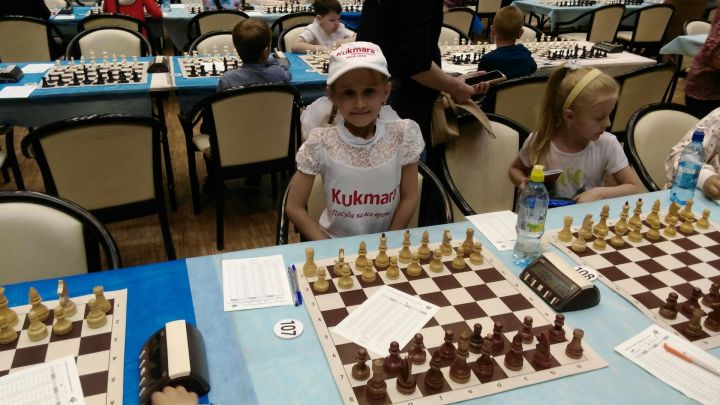 Юная шахматистка из Кукмора участвует в фестивале в Челябинске