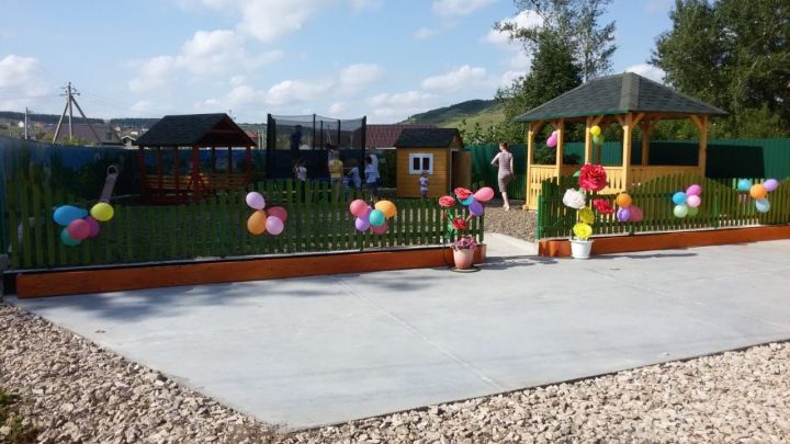 Фото: В деревне Большой Кукмор открылась детская площадка