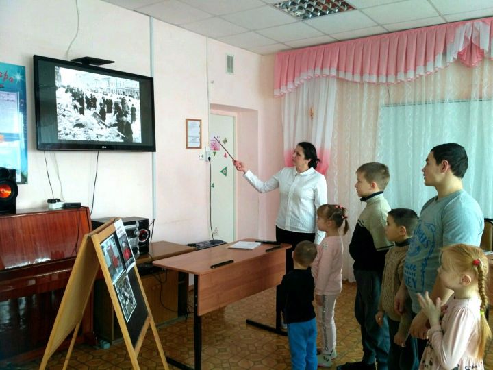 Воспитанникам Кукморского центра "Милосердие" рассказали о блокаде Ленинграда