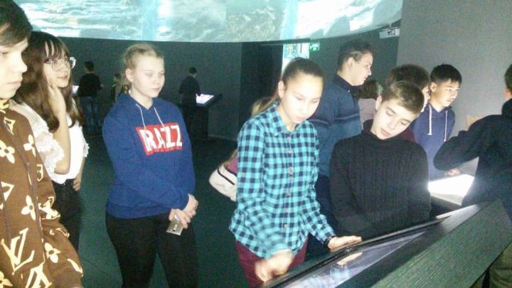 Кукморские школьники посетили мультимедийный парк «Россия – моя история» в Казани